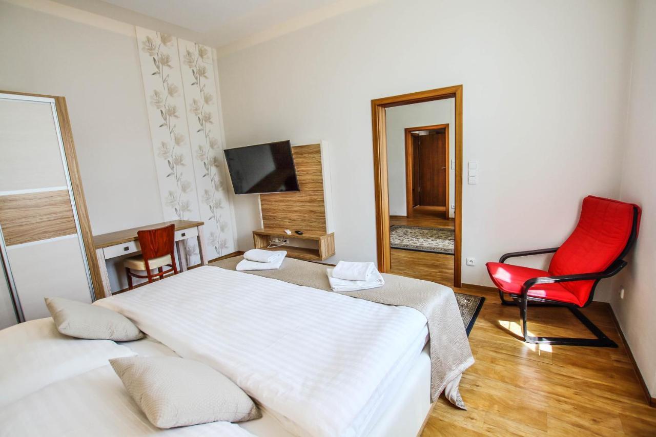 Hotel Mariel ซนอยโม ภายนอก รูปภาพ